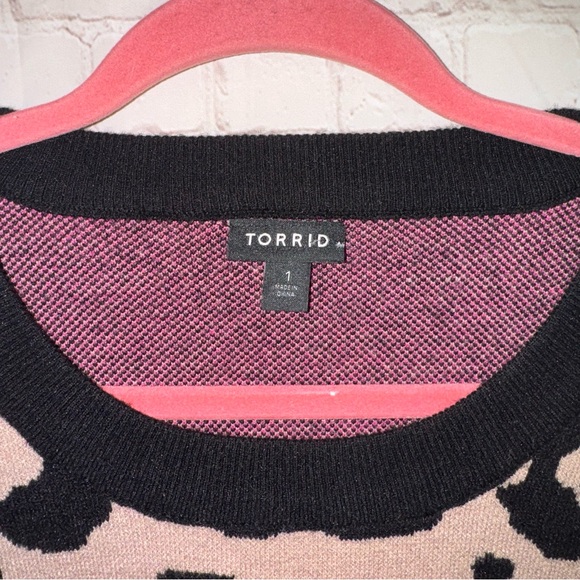 TORRID Pullover Crewneck Animal Mix Print Sweater - Picture 6 of 10